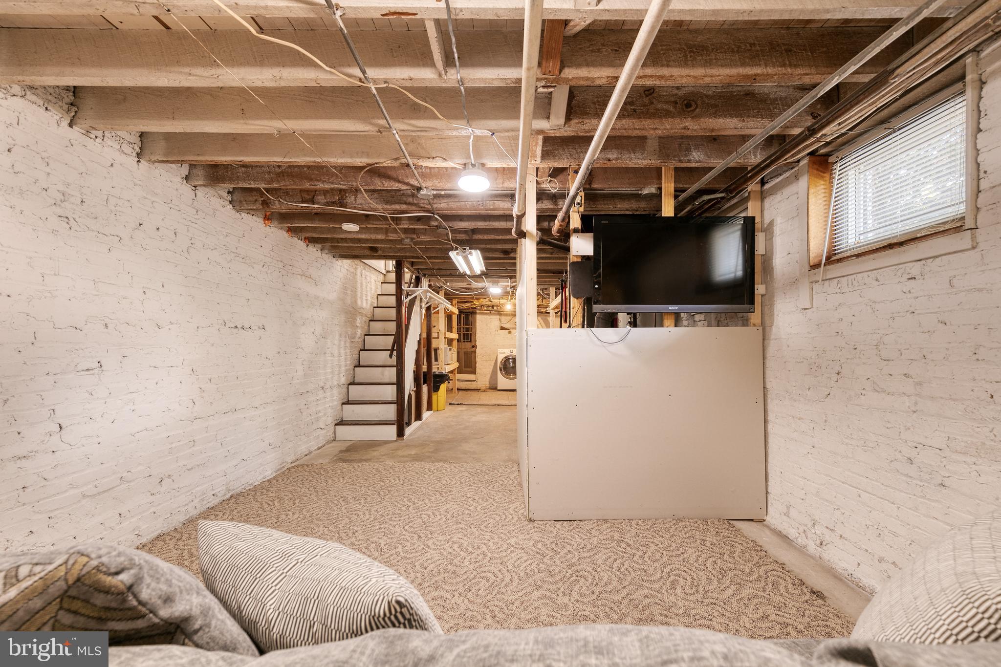 MEDFIELD - Residential