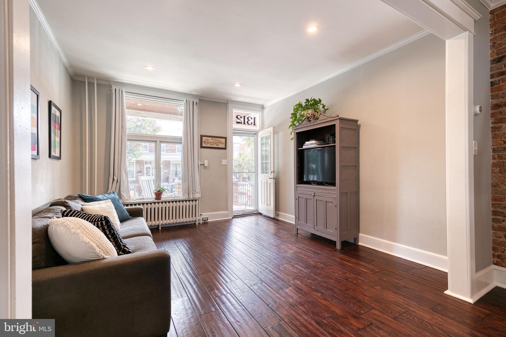 MEDFIELD - Residential