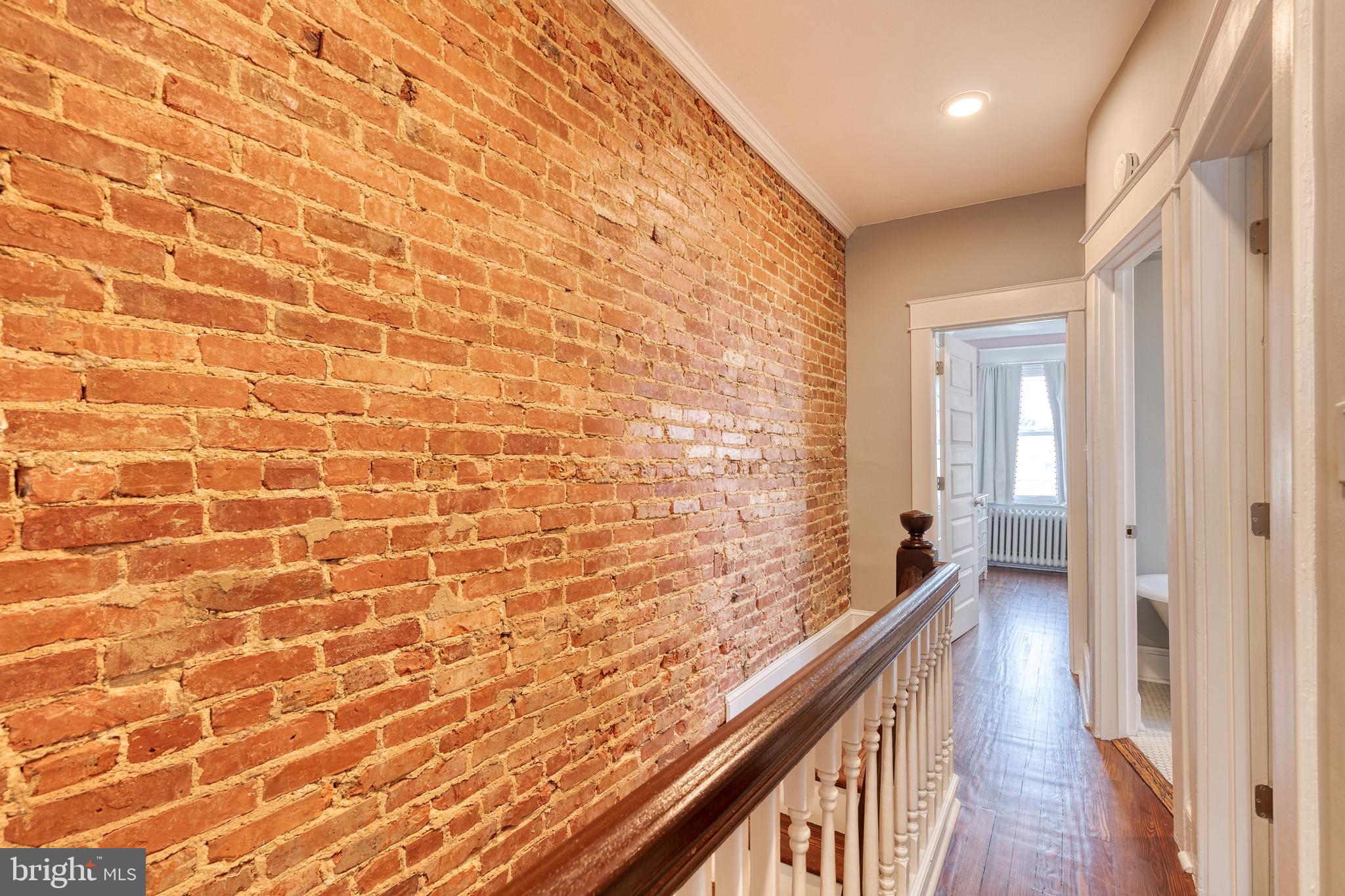 MEDFIELD - Residential