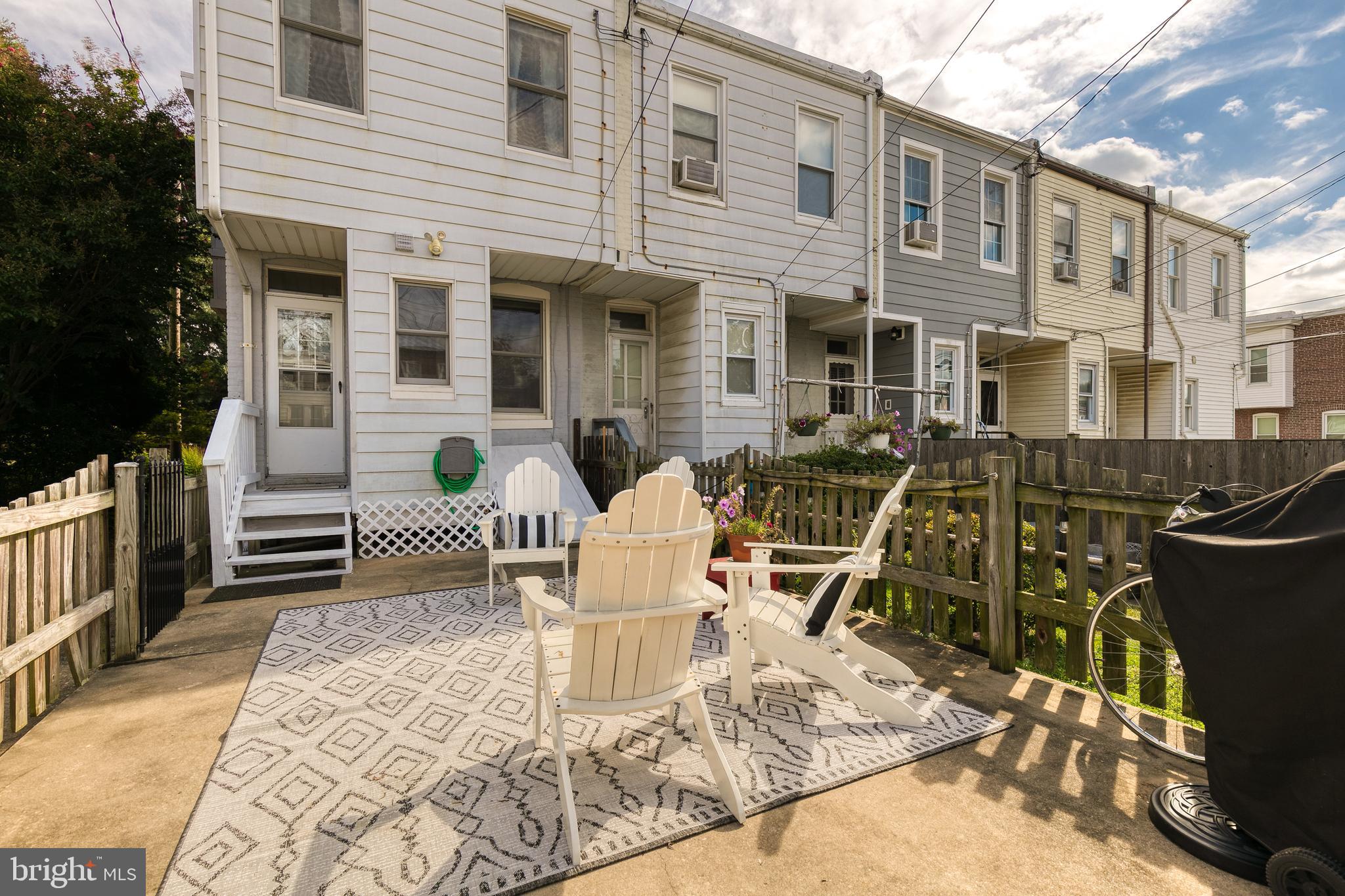 MEDFIELD - Residential