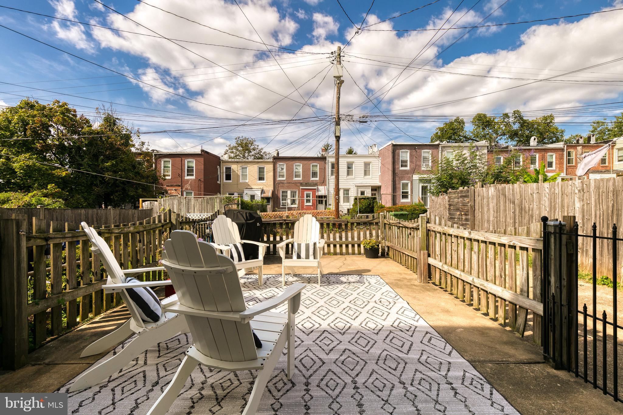 MEDFIELD - Residential