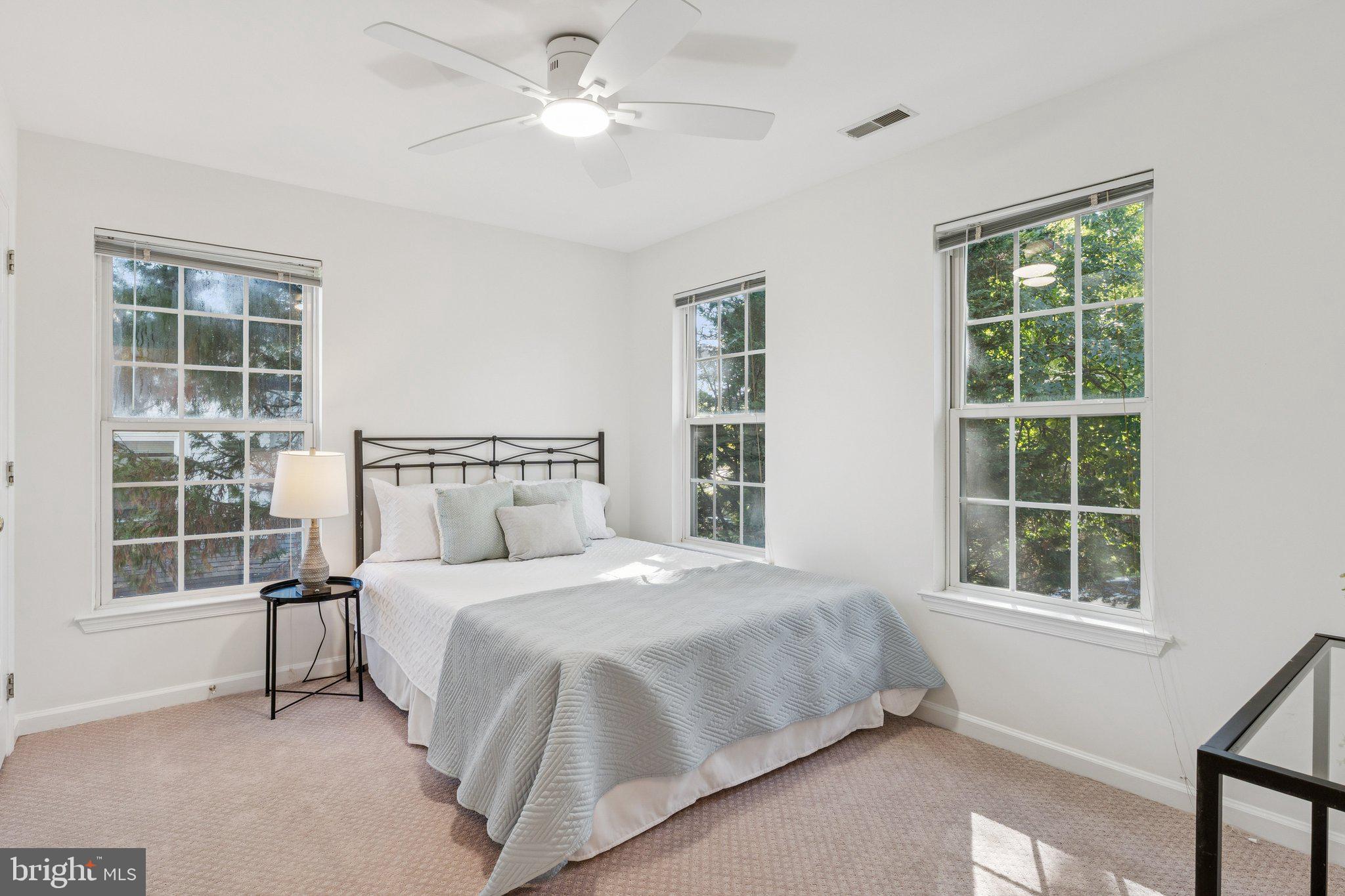 HARRIETT PARK - Residential