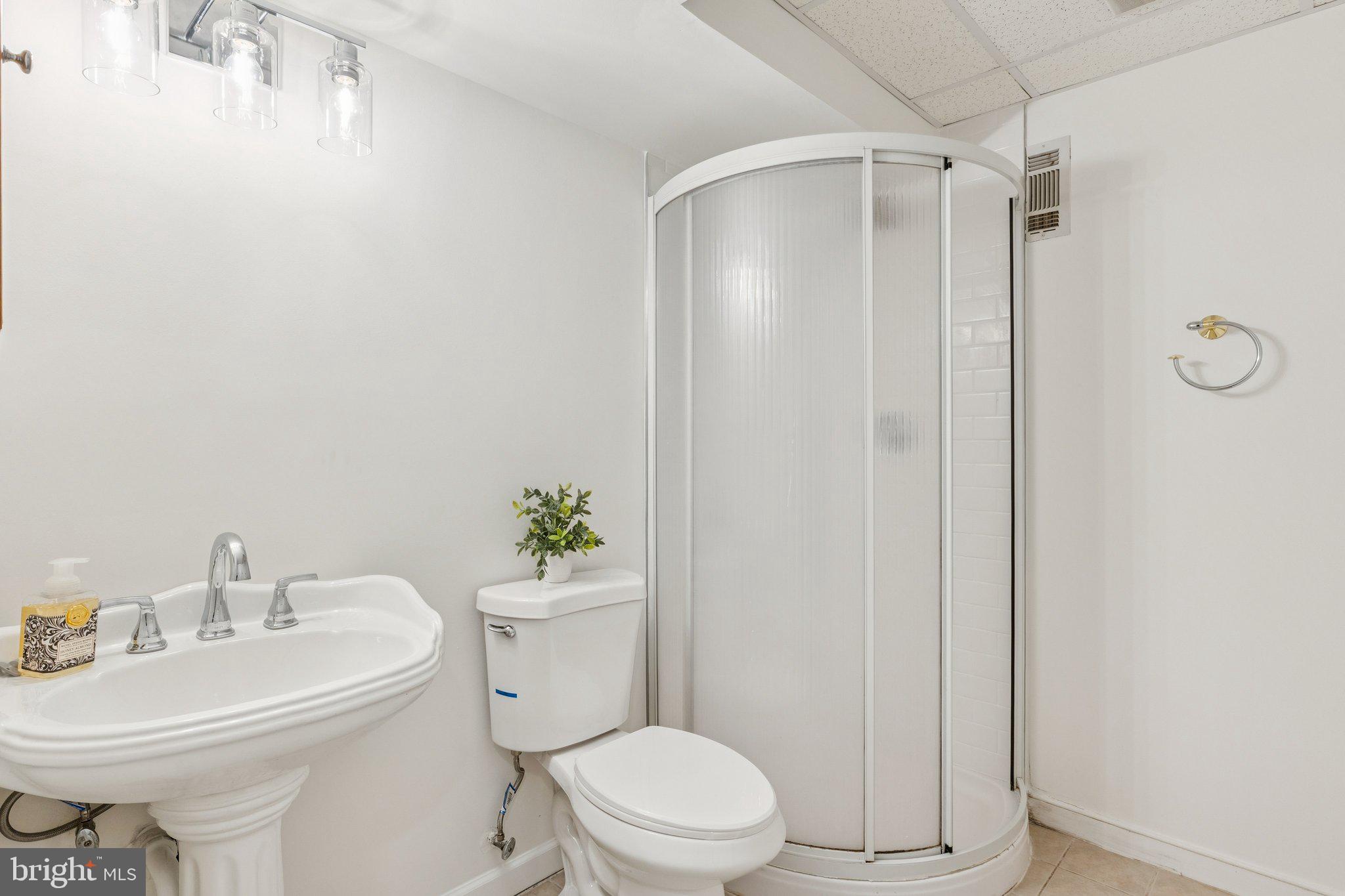 HARRIETT PARK - Residential