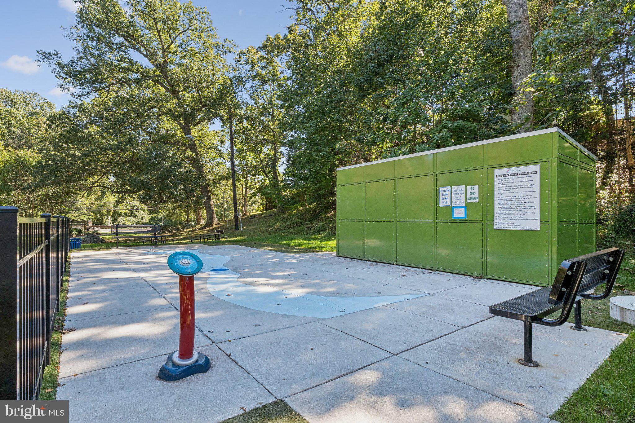 HARRIETT PARK - Residential