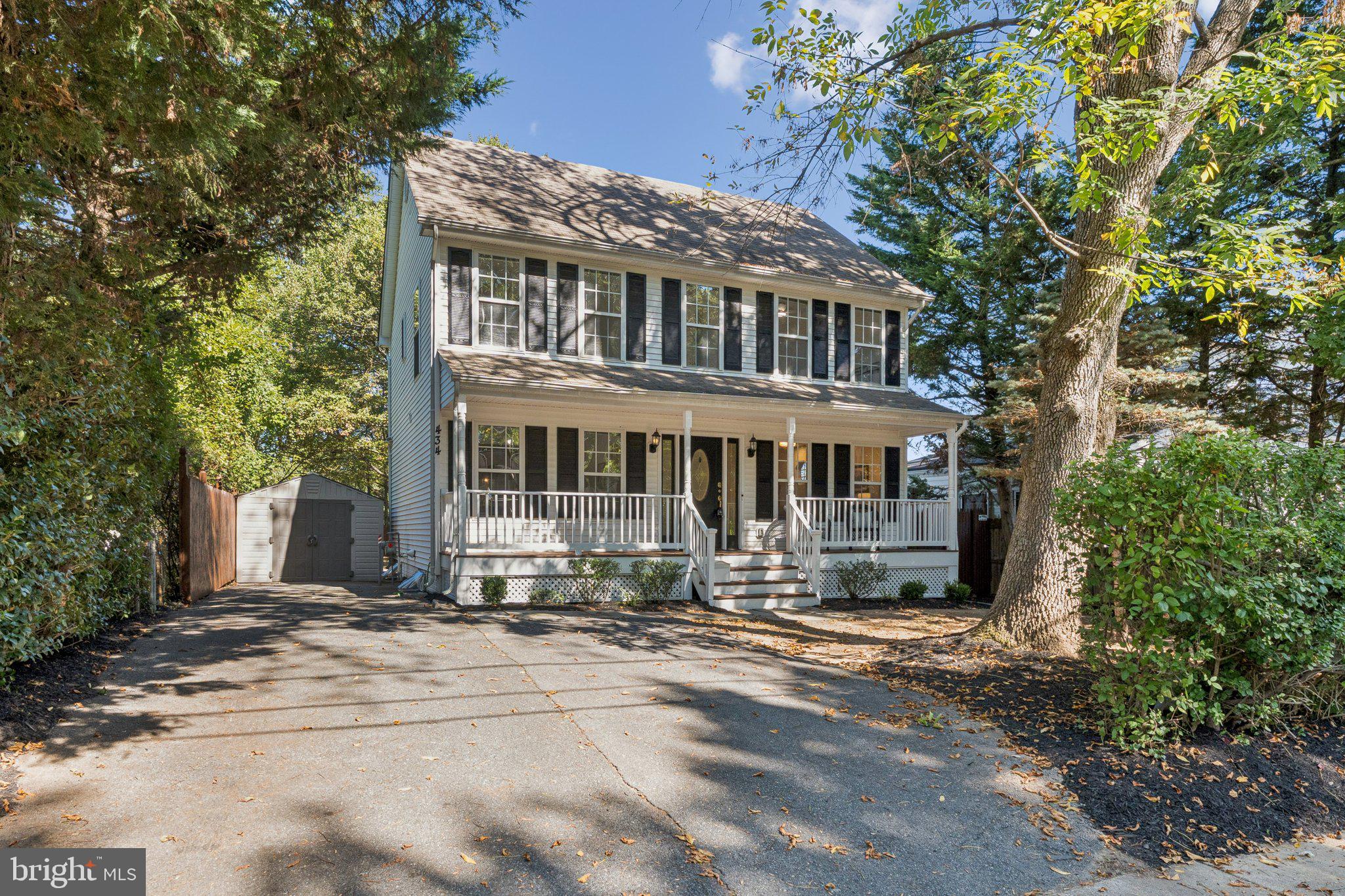 HARRIETT PARK - Residential