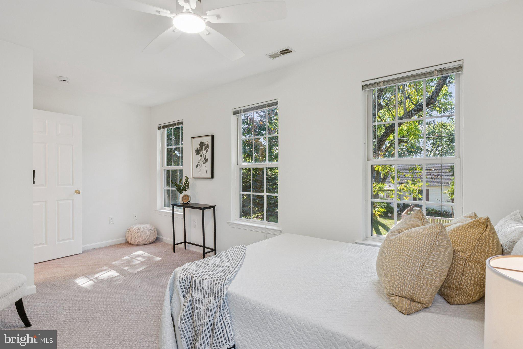 HARRIETT PARK - Residential