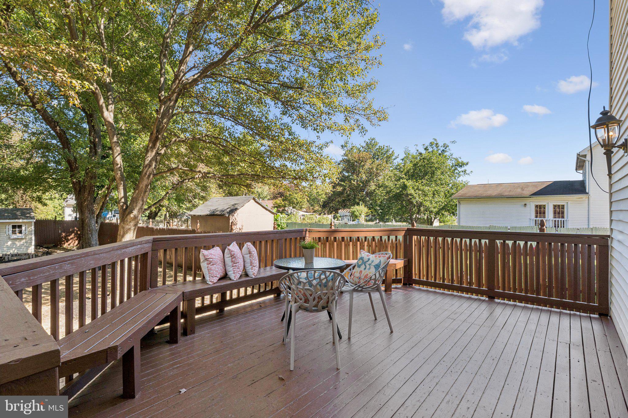 HARRIETT PARK - Residential