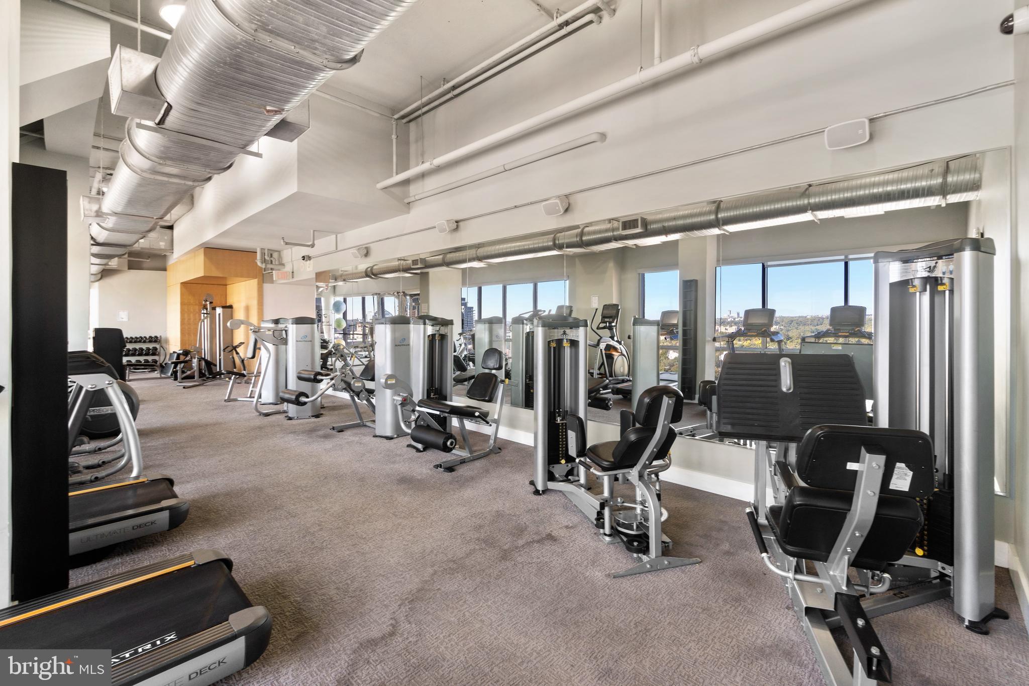 CLARENDON - Residential Lease