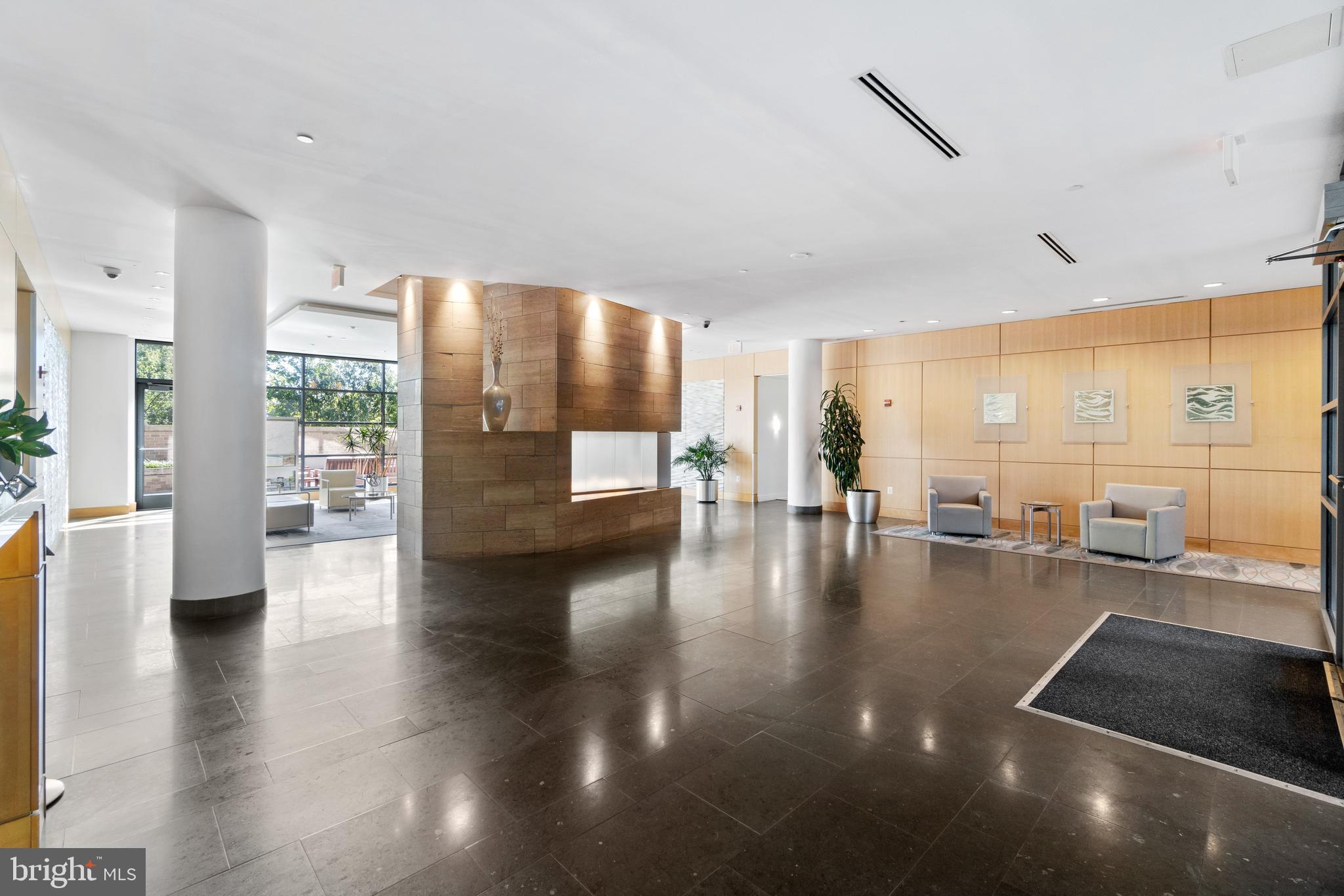 CLARENDON - Residential Lease