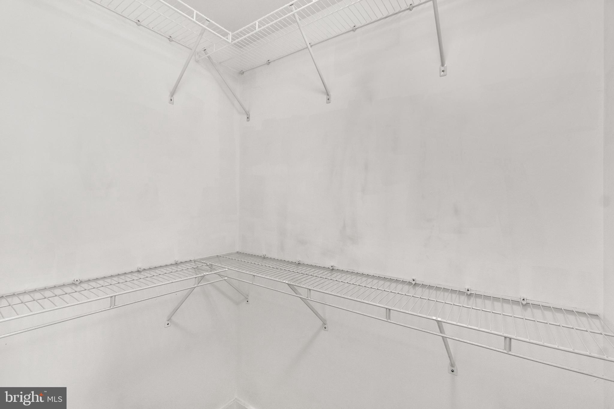 CLARENDON - Residential Lease