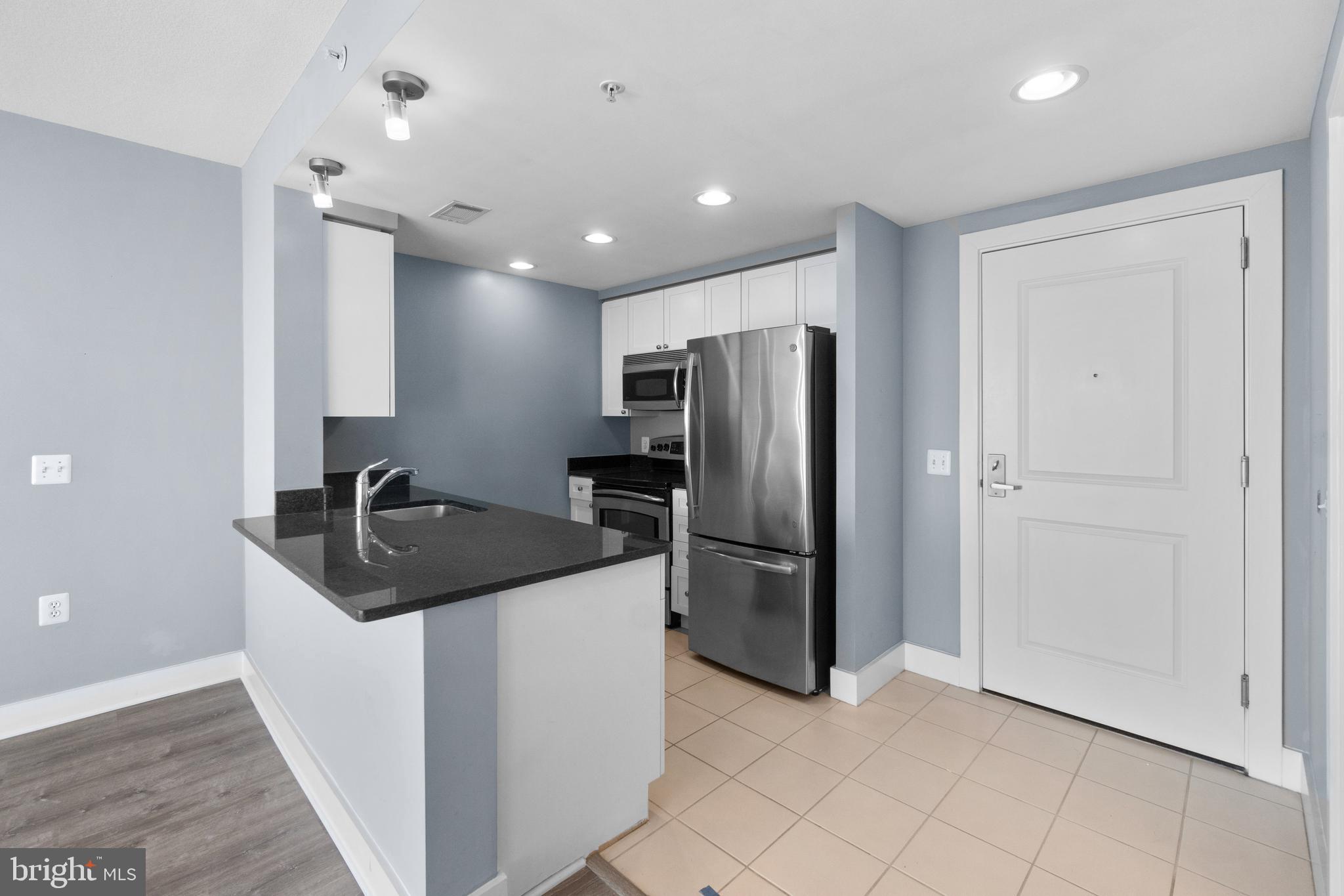 CLARENDON - Residential Lease