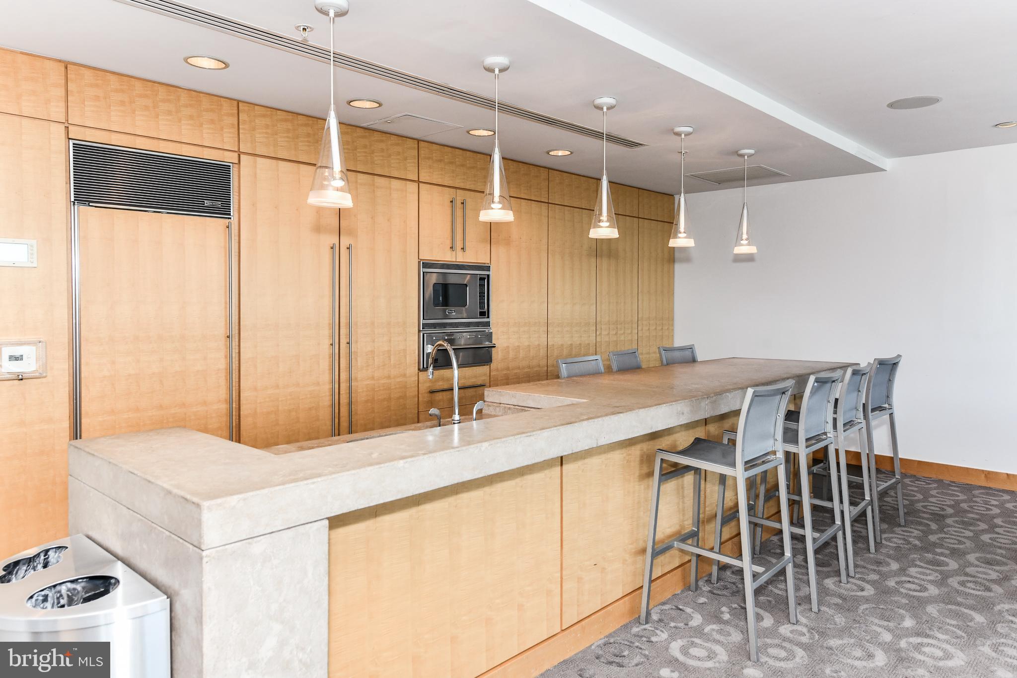 CLARENDON - Residential Lease