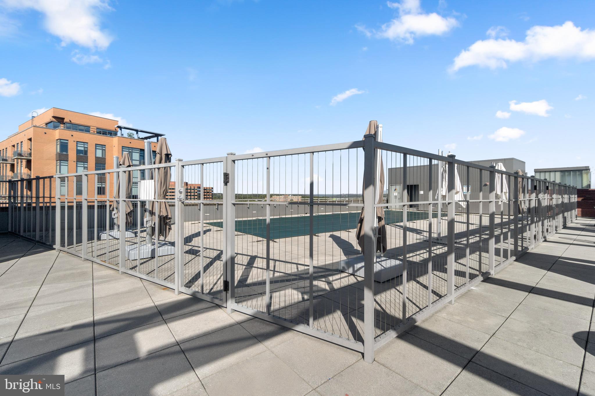 CLARENDON - Residential Lease