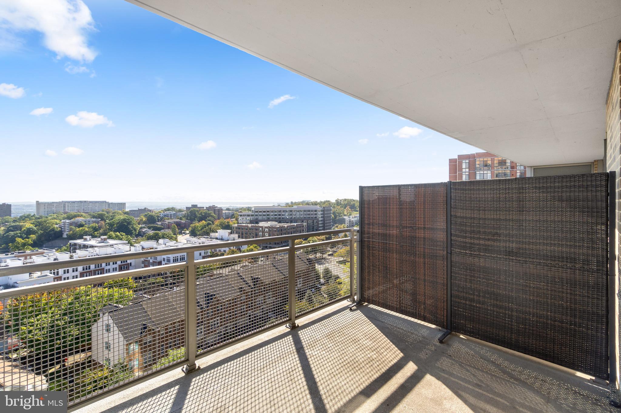 CLARENDON - Residential Lease