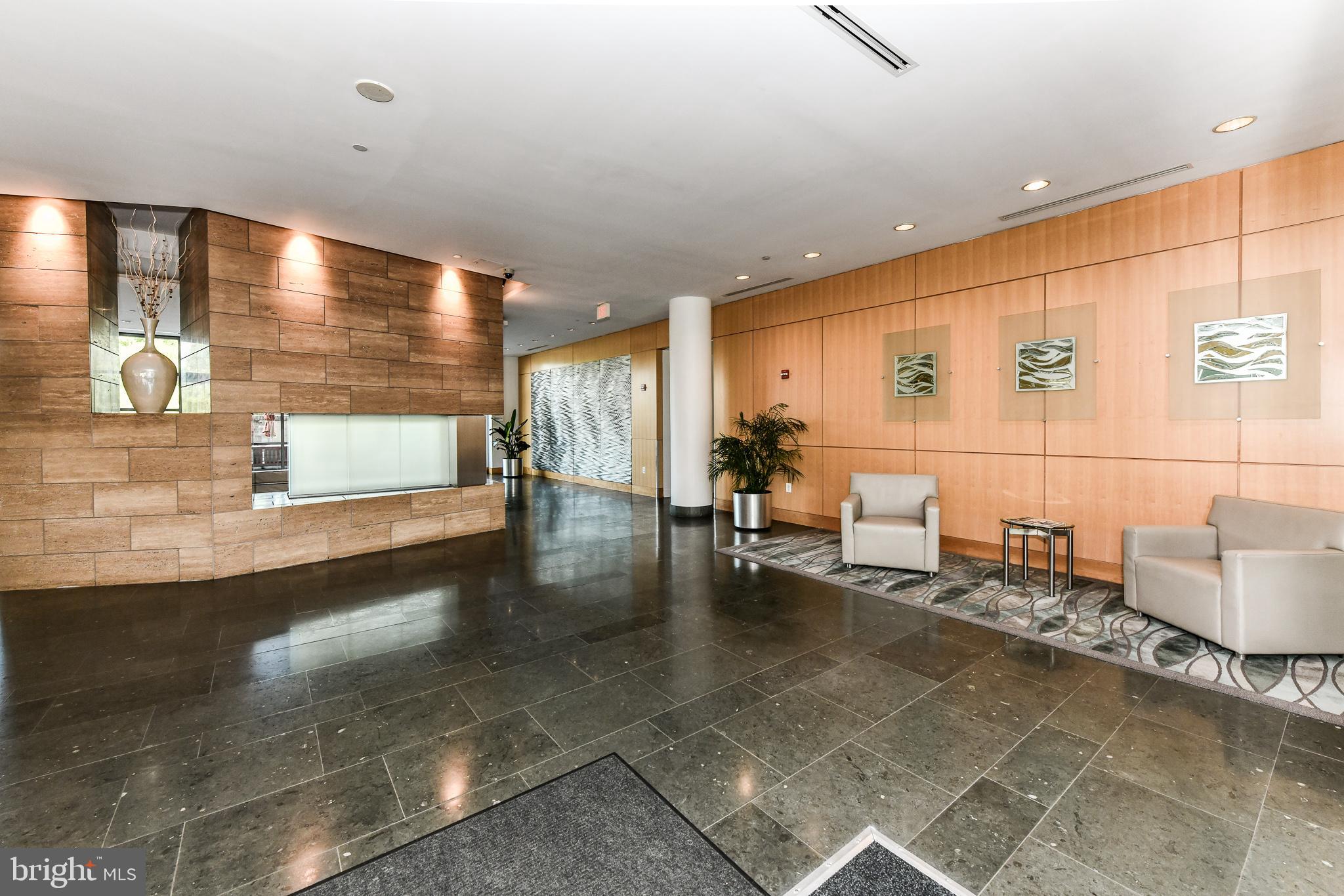 CLARENDON - Residential Lease