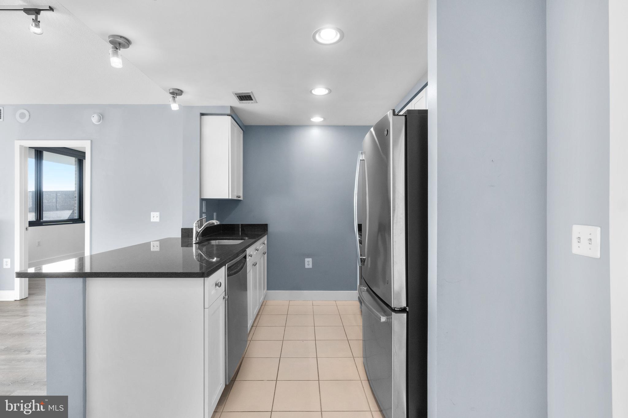 CLARENDON - Residential Lease