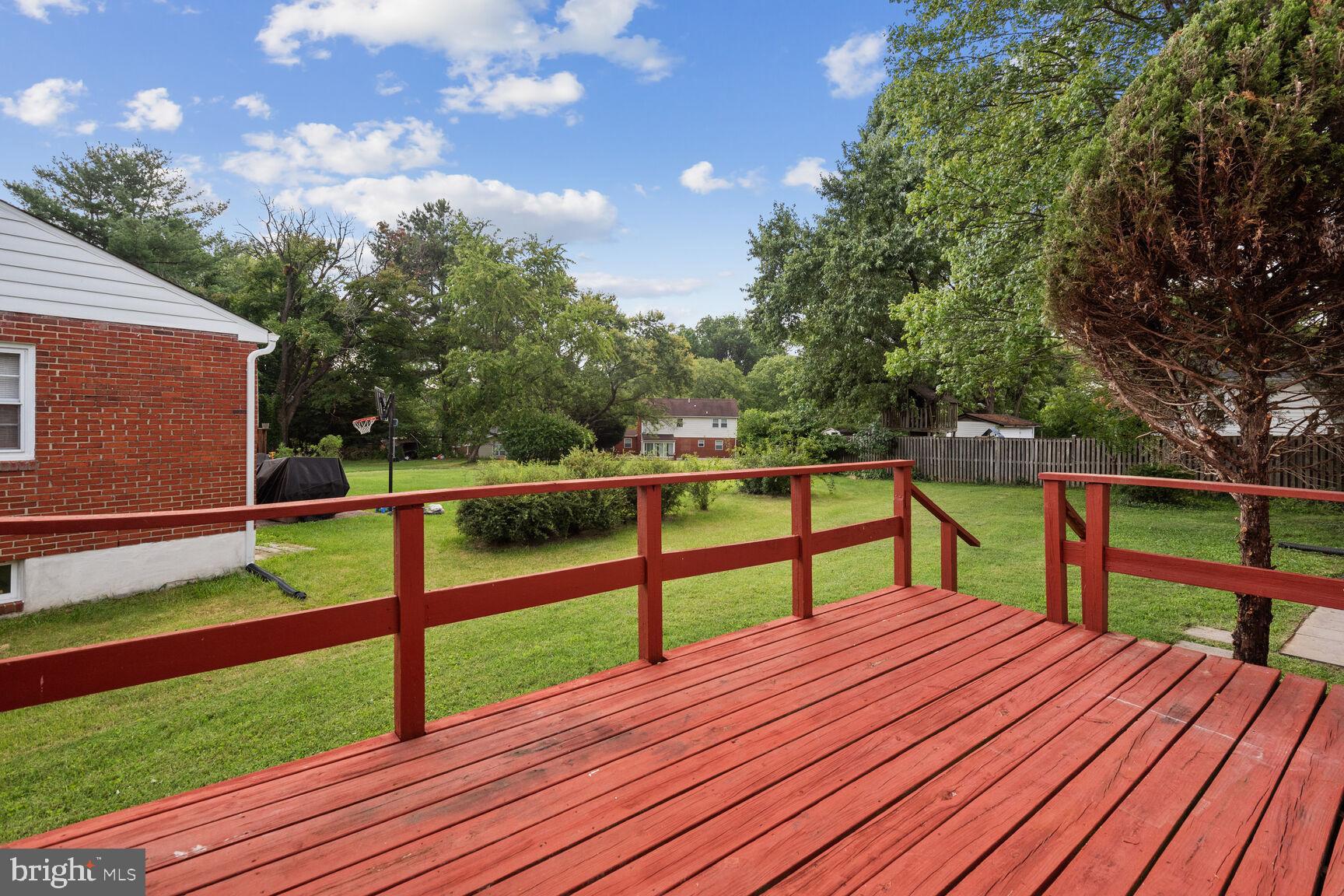 BURNT MILLS KNOLLS - Residential Lease