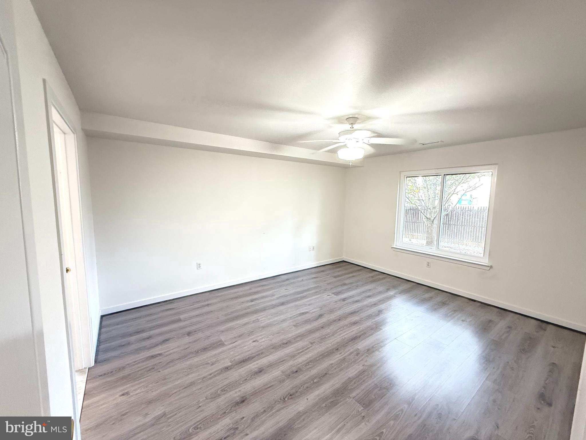 FOUNTAIN POINTE - Residential