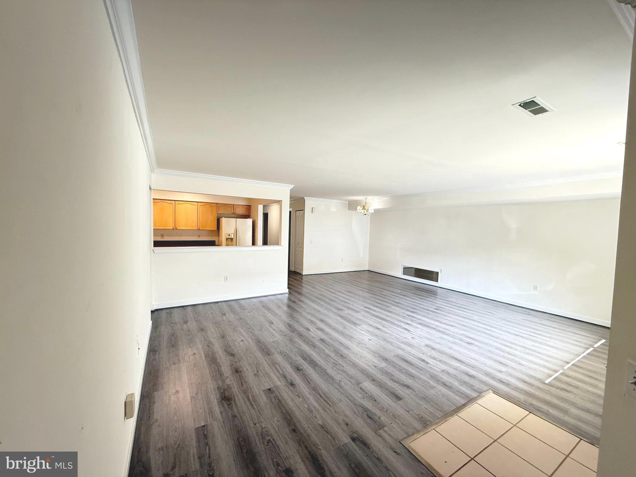 FOUNTAIN POINTE - Residential