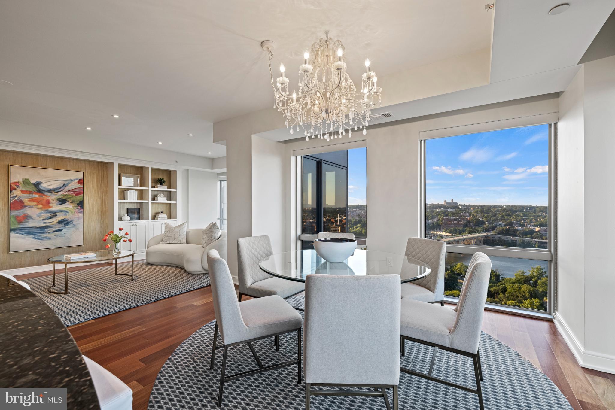 ROSSLYN - Residential