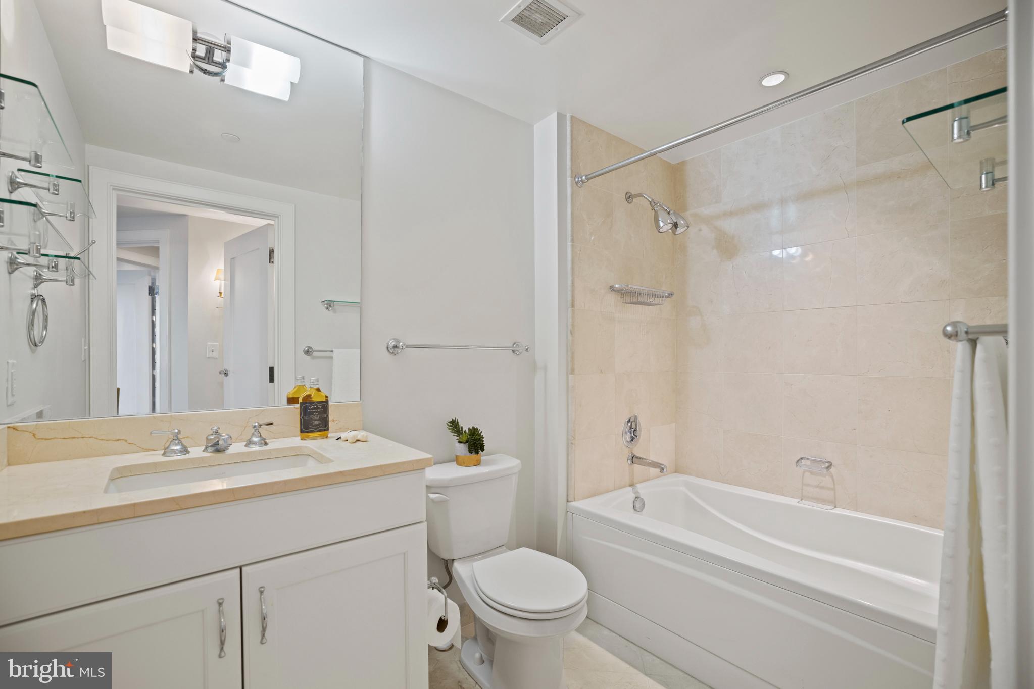 ROSSLYN - Residential