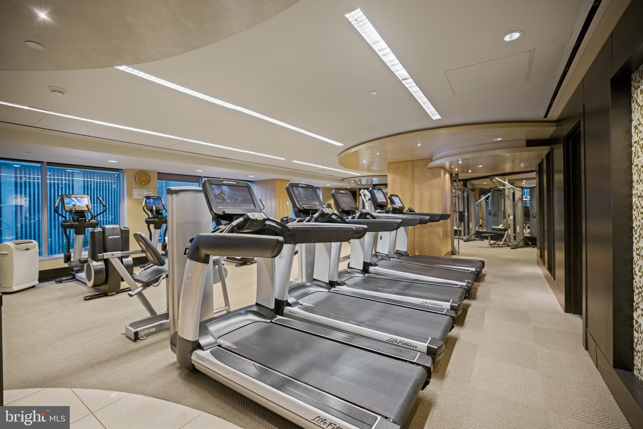 ROSSLYN - Residential