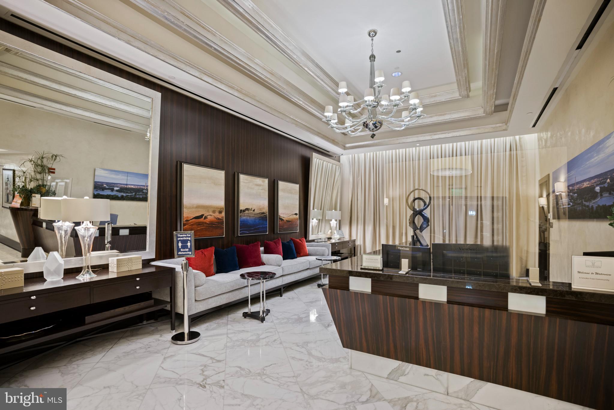 ROSSLYN - Residential