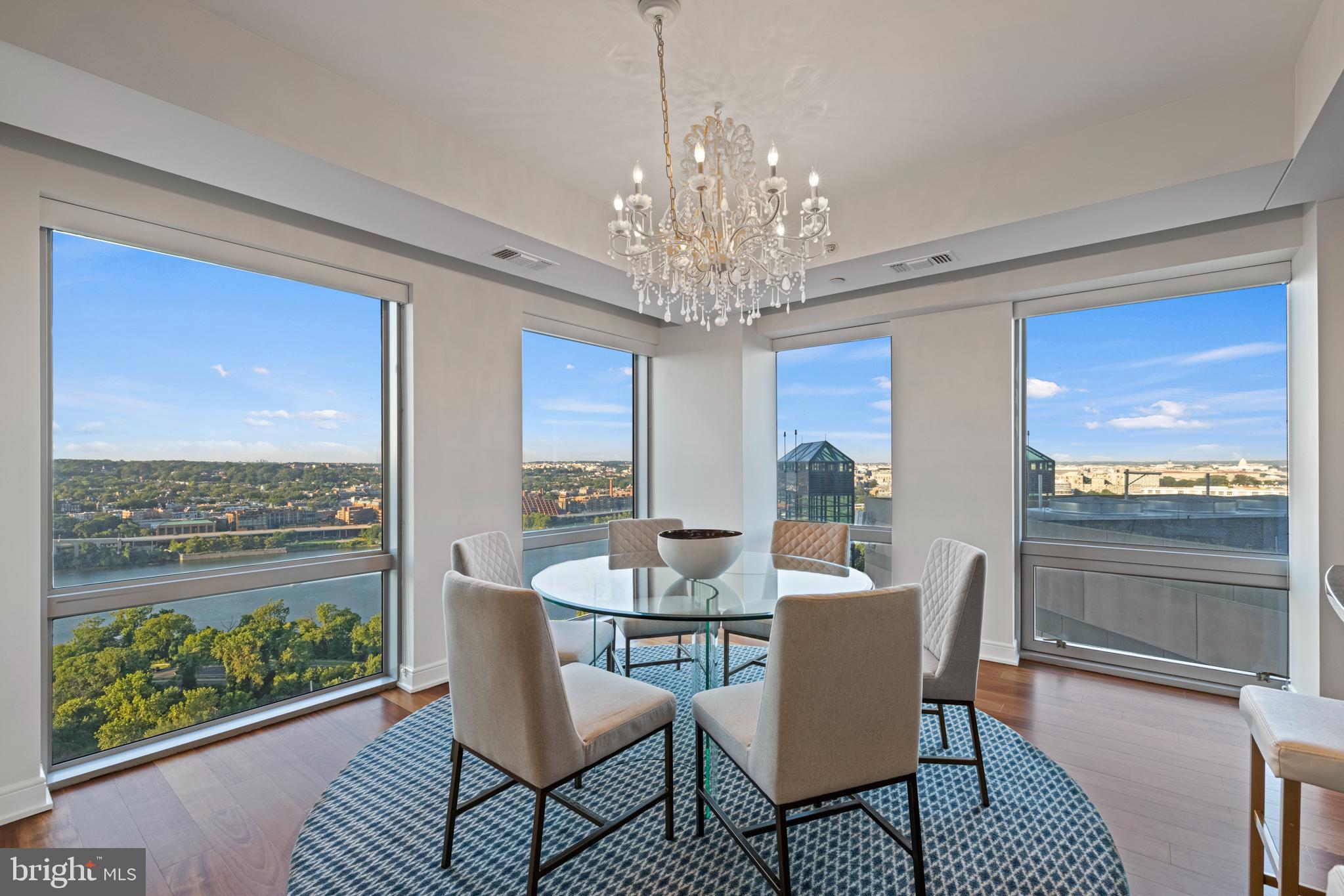 ROSSLYN - Residential