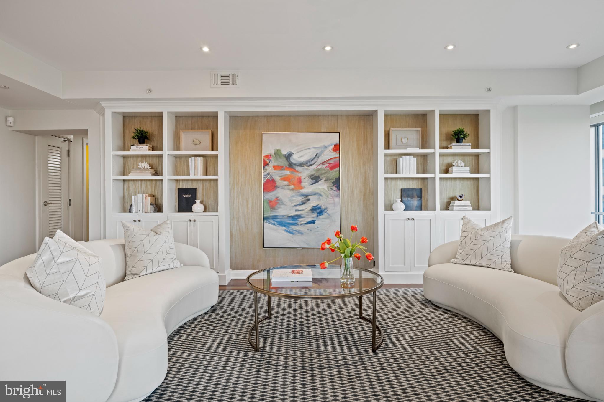 ROSSLYN - Residential