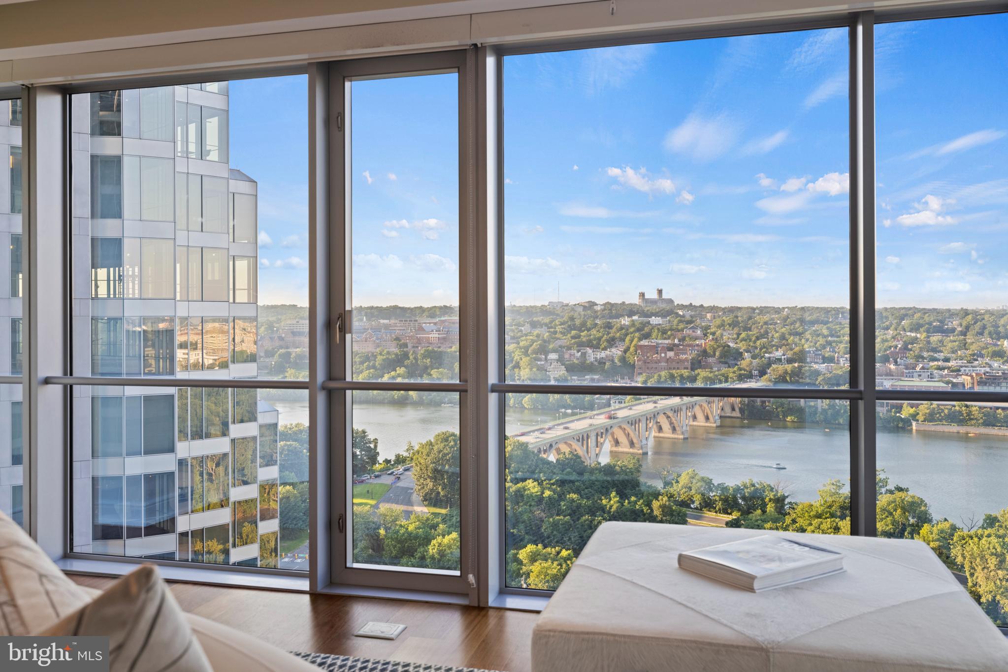 ROSSLYN - Residential