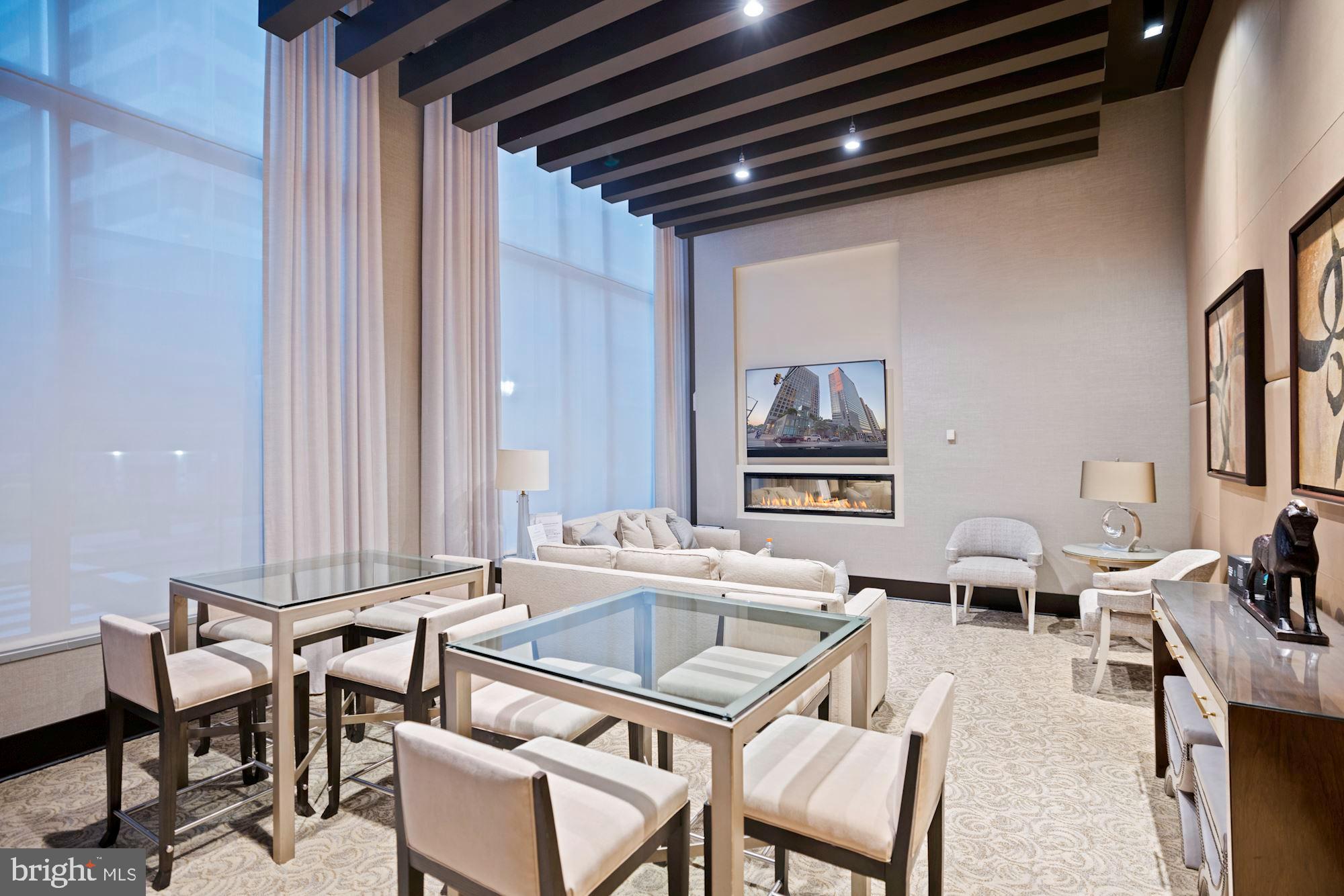 ROSSLYN - Residential