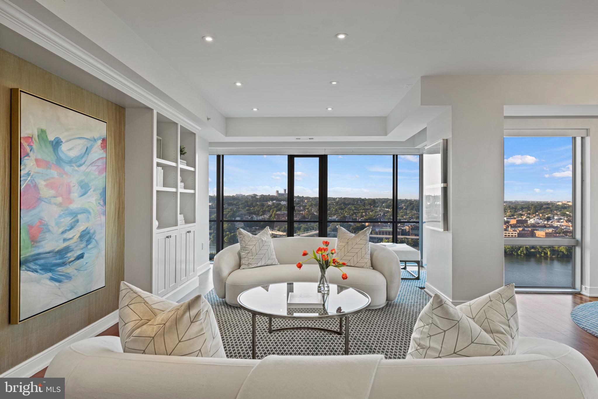 ROSSLYN - Residential