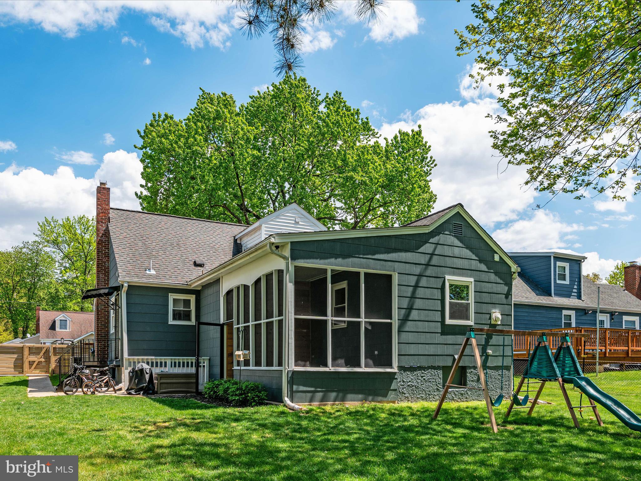 LONGCROSS HOMES - Residential