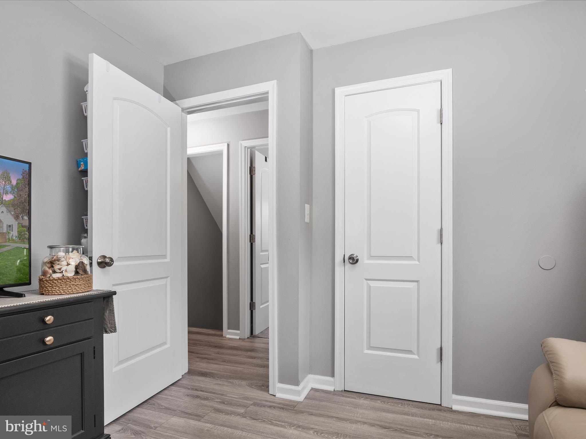 LONGCROSS HOMES - Residential