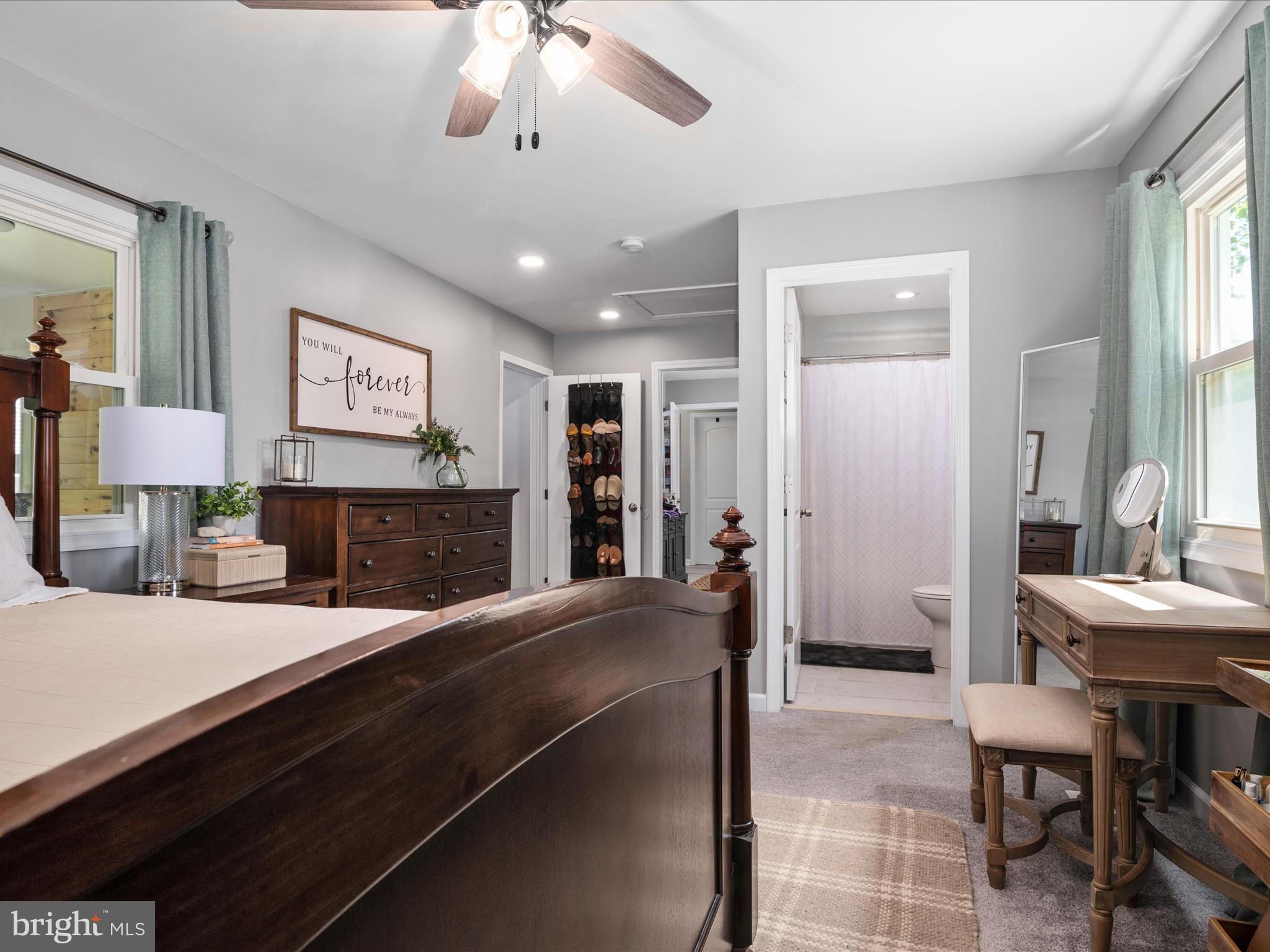 LONGCROSS HOMES - Residential