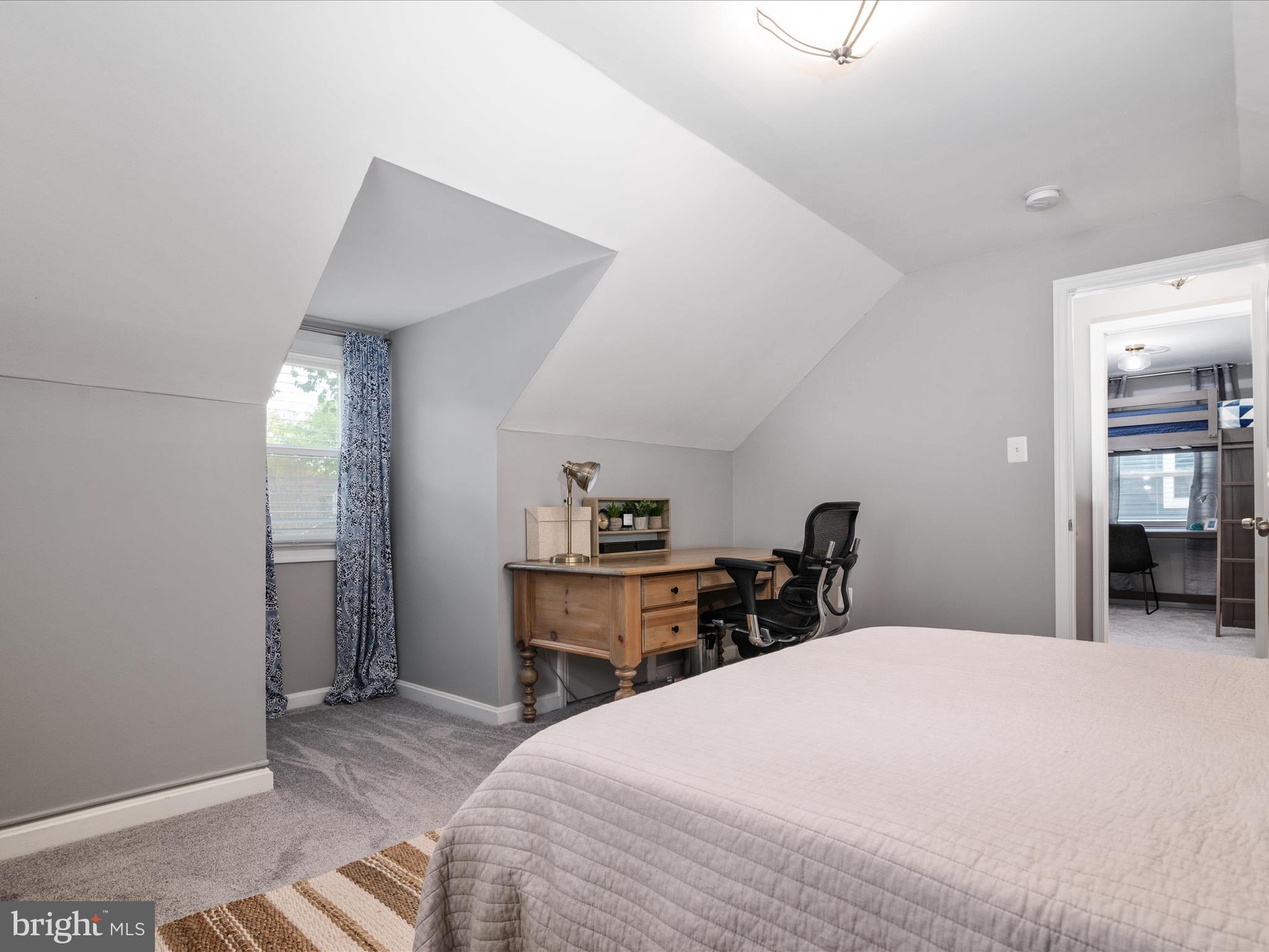 LONGCROSS HOMES - Residential