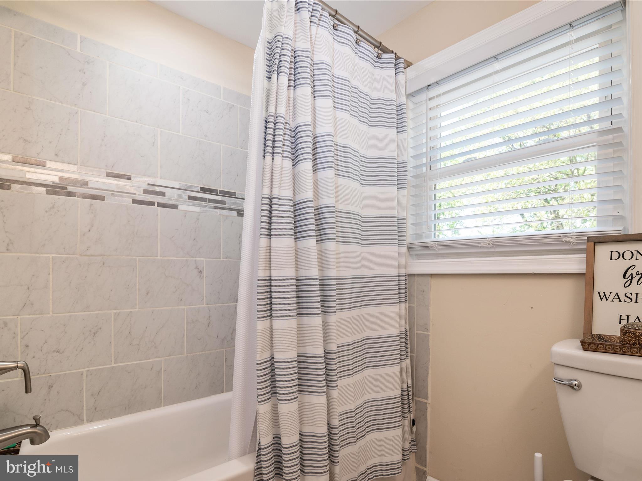 LONGCROSS HOMES - Residential