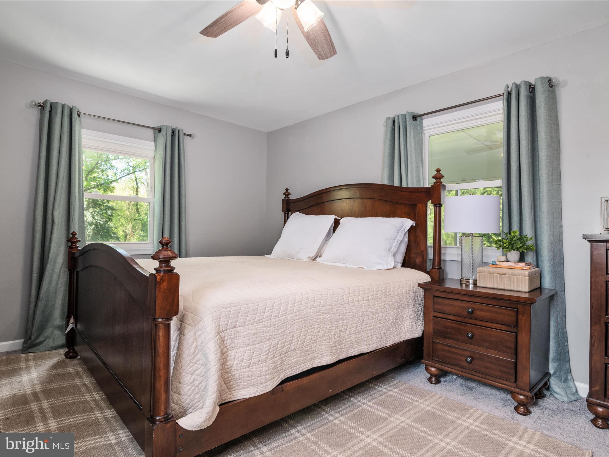 LONGCROSS HOMES - Residential