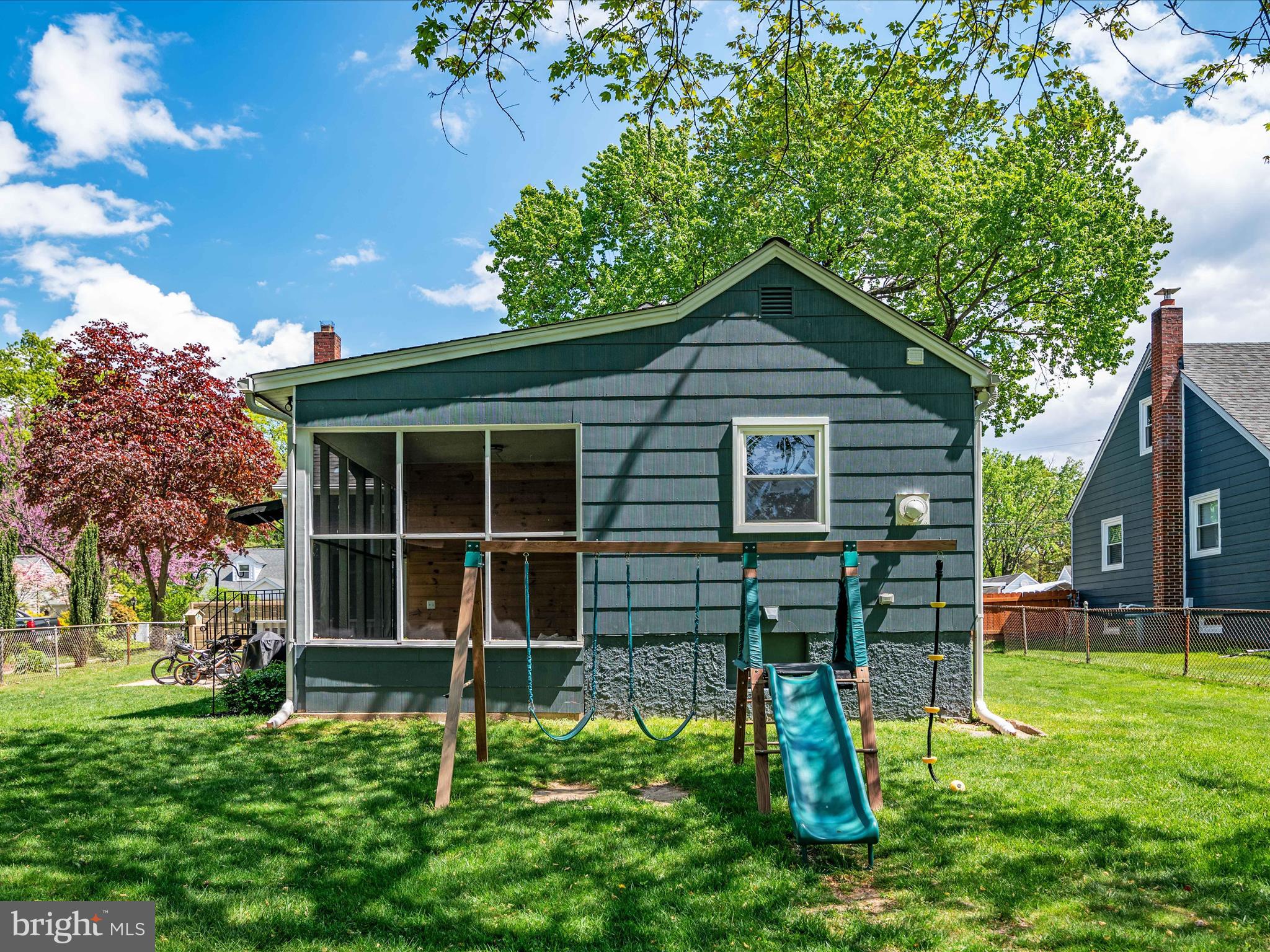 LONGCROSS HOMES - Residential