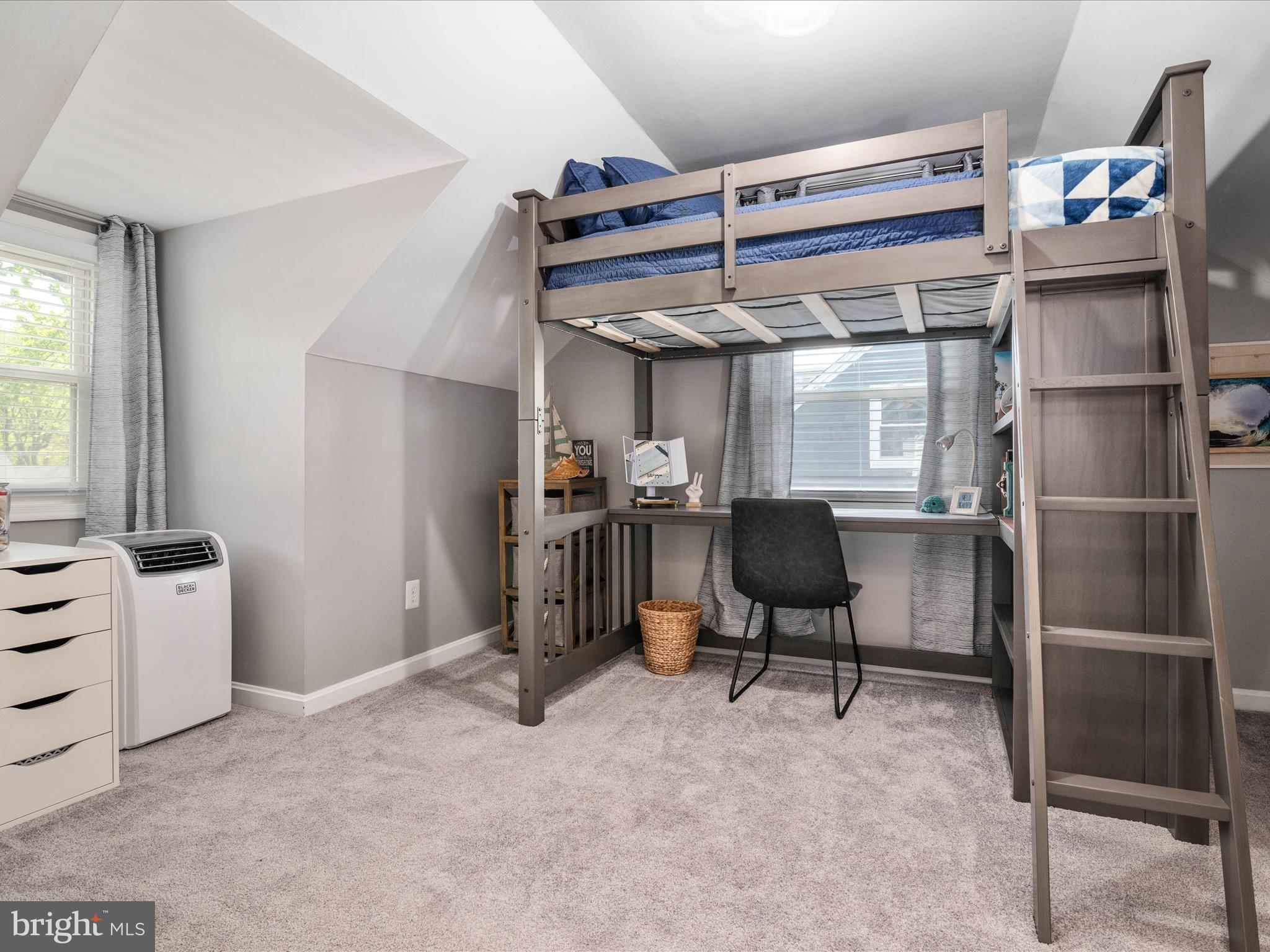 LONGCROSS HOMES - Residential