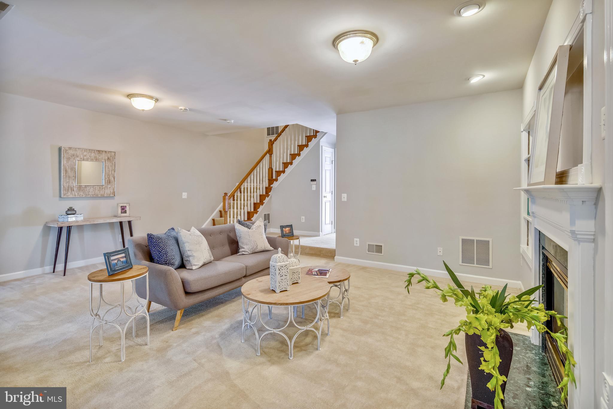 KIDWELL TOWNS - Residential Lease