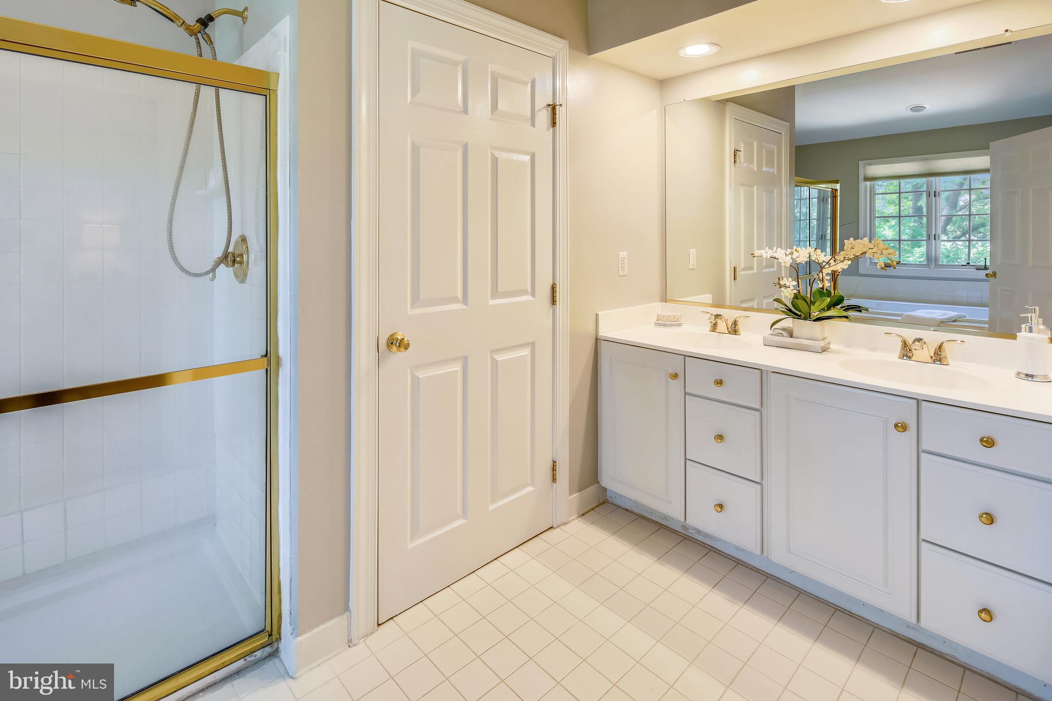 KIDWELL TOWNS - Residential Lease