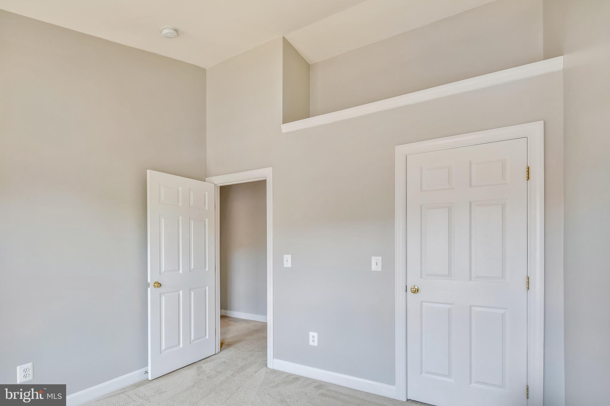 KIDWELL TOWNS - Residential Lease