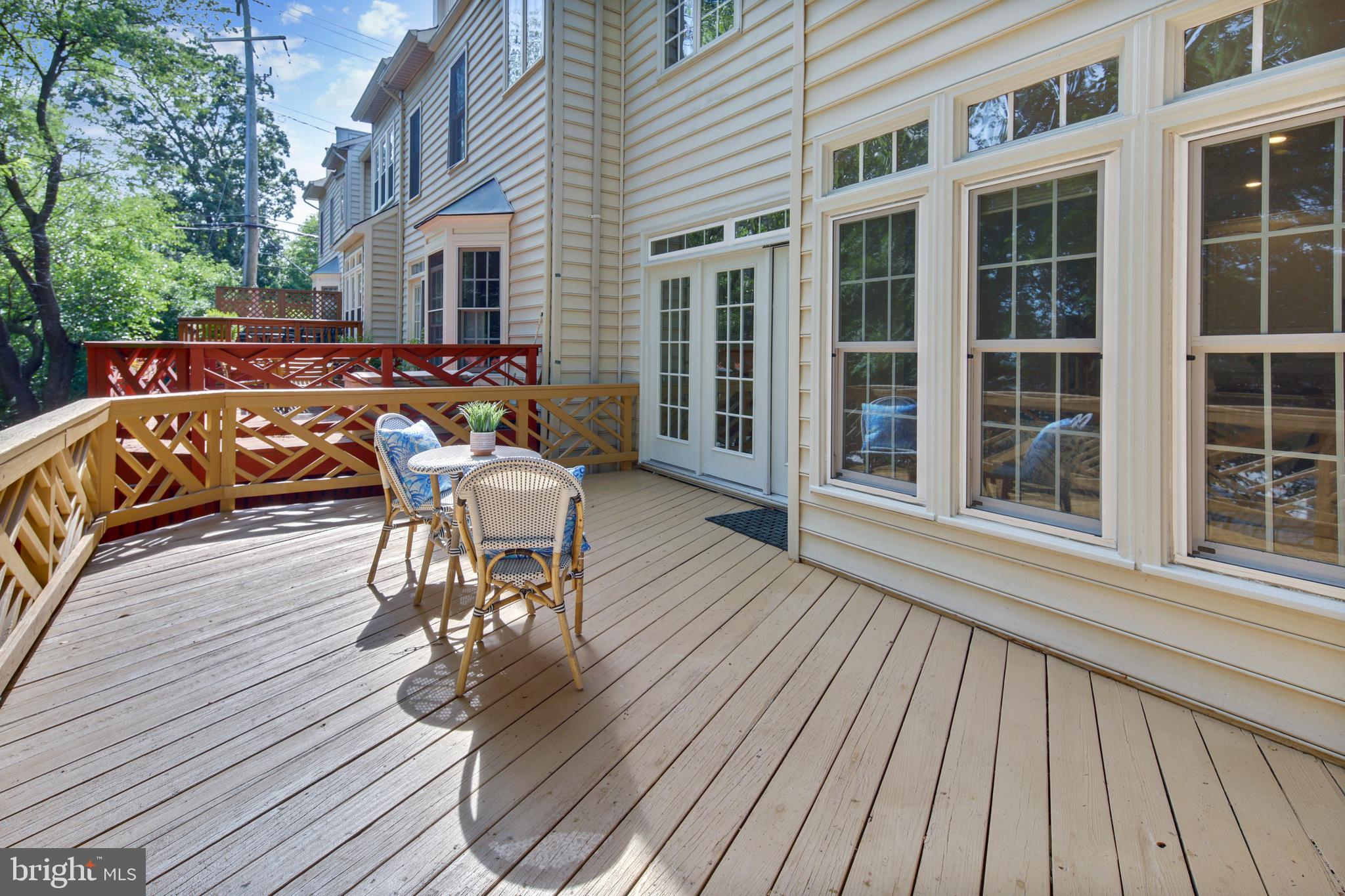 KIDWELL TOWNS - Residential Lease