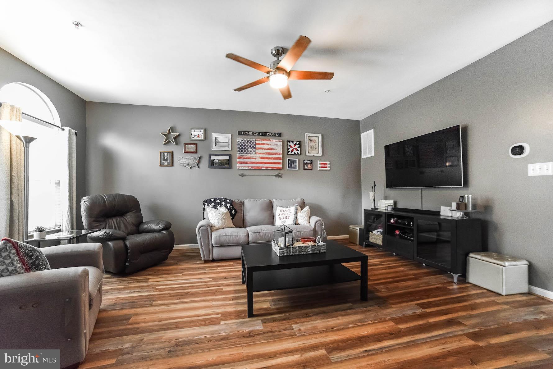 BEVERLY HILLS - Residential