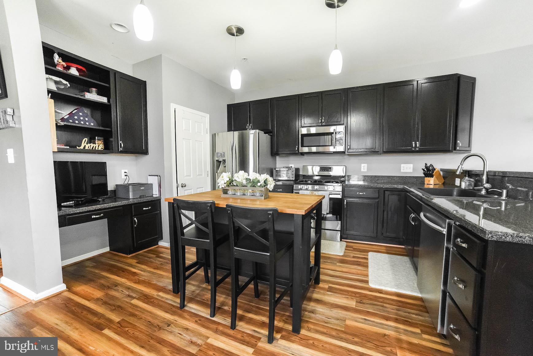 BEVERLY HILLS - Residential