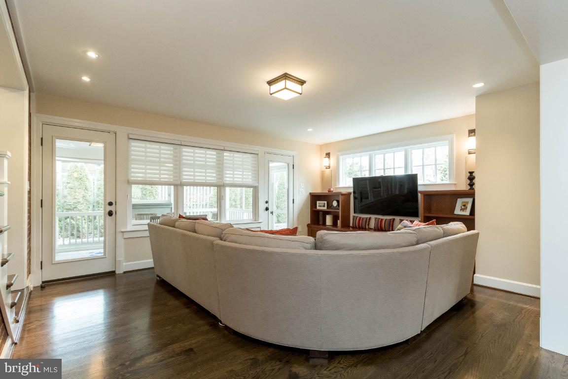 TUCKAHOE GARDENS - Residential