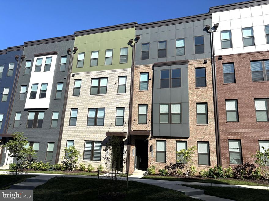 AMAZING OPPORTUNITY TO OWN A ONE YEAR YOUNG ROOF TOP TERRACE TOWNHOUSE/CONDO IN CHANTILLY*OPEN, LIGHT & BRIGHT THROUGHOUT*LUXURY WIDE PLANK FLOORING ON MAIN LEVEL*GOURMET KITCHEN WITH HUGE CENTER ISLAND, QUARTZ COUNTERTOPS, ALL STAINLESS STEEL APPLICANCES, 42 INCH CABINETS & CERAMIC TILE BACKSPLASH WITH DOUBLE DOOR PANTRY*DOUBLE WALL OVEN,5 BURNER COOKTOP, SIDE  BY SIDE REFRIGERATOR & MICROWAVE*BREAKFAST BAR OVERHANG FOR 4-5 COMFORTABLE CHAIRS FOR BREAKFAST & LUNCH*LARGE OPEN LIVING / FAMILY ROOM FOR FAMILY GATHERINGS*SEPARATE LIVING ROOM WITH RECESSED LIGHTING*GLASS FRENCH DOOR LEADS TO MAIN LEVEL OFFICE*HALF BATH WITH PEDESTAL SINK*WALK OUT TO COVERED REAR BALCONY*LARGE PRIMARY BEDROOM WITH WALK IN CLOSET*LUXURY PRIMARY BATH WITH 12X2 CERAMIC TILE FLOORS & QUARTZ COUNTERTOPS*2 ADDITIONAL BEDROOMS & 2ND FULL BATH WITH GRANITE COUNTERTOPS & 12X12 CERAMIC TILE FLOORS*LAUNDRY ROOM ON UPPER LEVEL*TOP LEVEL WALKS OUT TO UNIQUE ROOF TOP TERRACE*TOT LOTS RIGHT OUT THE FRONT DOOR*AWSOME LOCATION NEXT TO THE FIELD AT COMMONWEALTH SHOPPING CENTER TO ENJOY ALL RETAIL, SHOPPING, GROCERY, RESTAURANTS & BARS TO INCLUDE WEGMANS, LAZY DOG, CAVA, PEETS COFFEE & MUCH MORE*3 MINUTES TO ROUTE 28 TO ACCESS ROUTE 29, ROUTE 50, DULLES TOLL ROAD  DULLES AIRPORT*