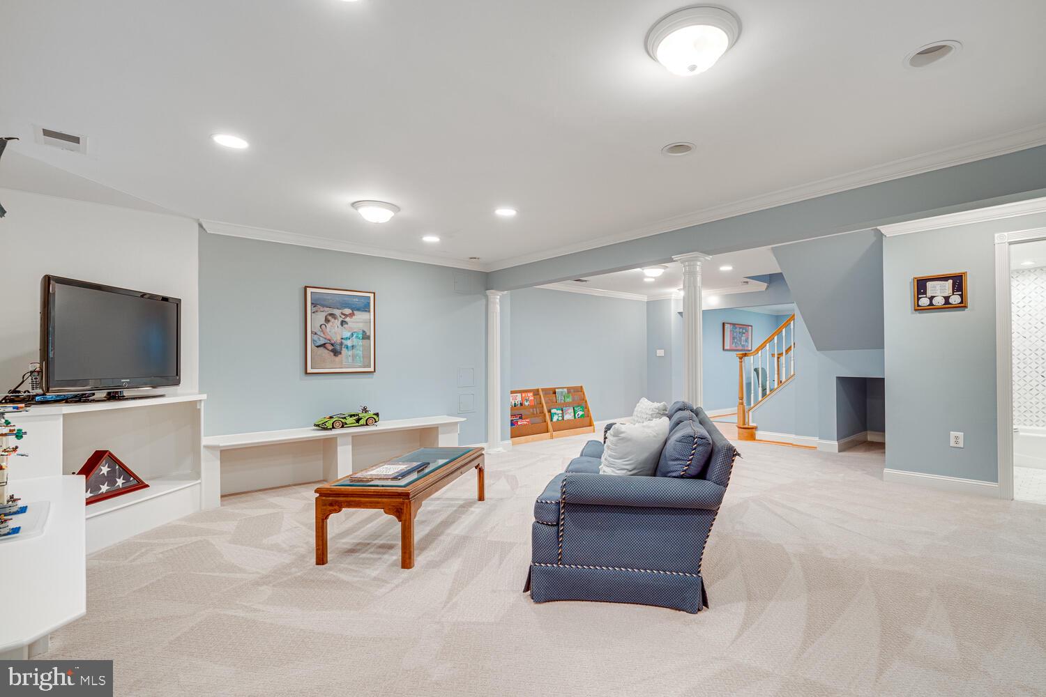 CHESTERBROOK WOODS - Residential