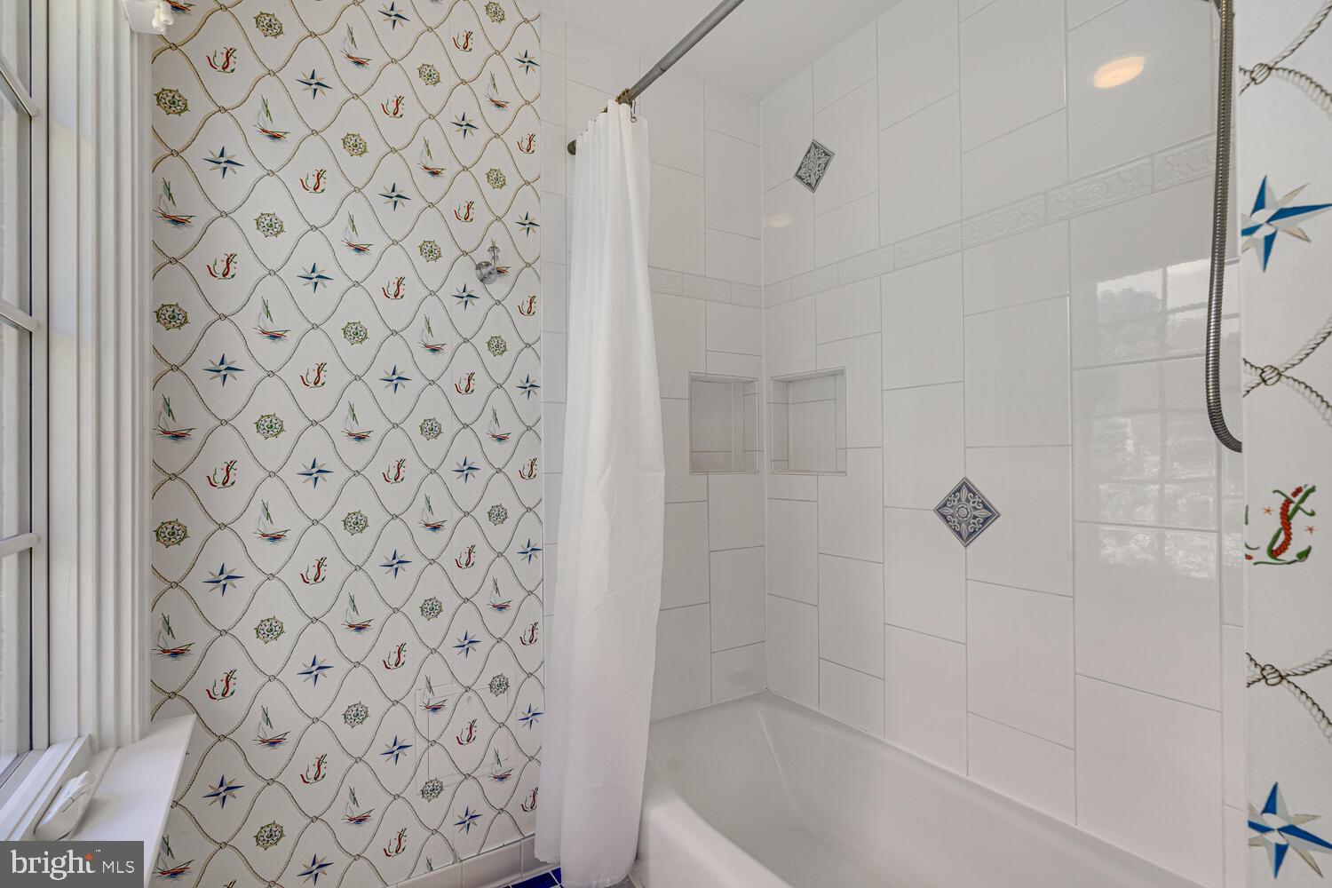 CHESTERBROOK WOODS - Residential